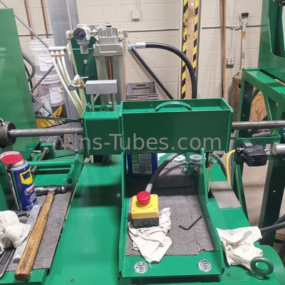 comprar Máquina expulsa de alumínio de aço inoxidável de Finning do tubo do carbono de DELLOK online manufacture