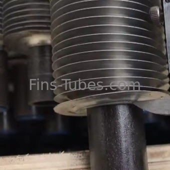 DELLOK Temperatura Tubos de barbatanas de aço carbono Tubos de barbatanas embutido 0.3-1.2mm Pressão 1.0MPa - 4.0MPa