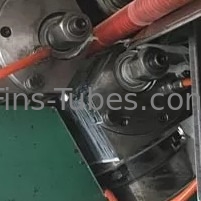 O aço carbono de DELLOK expulsou máquina de Finning do tubo de 415V 10FPI