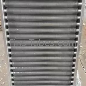Tubos de aleta de alumínio do METAL 0.4mm da condição do ar de DELLOK os MONO expulsaram